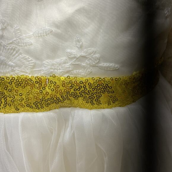 White Flower Girl Sees With Gold Ribbon And Bow Large {54} - Picture 3 of 15